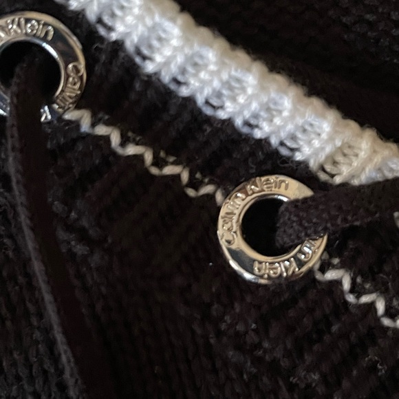 Women’s black Calvin Klein sweater size XS - Picture 4 of 4